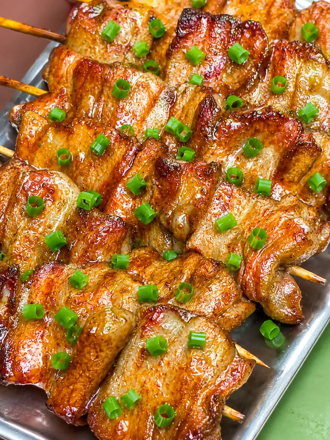 Bàn lẩu bò Triều Châu Số 1 với thịt bò tươi và nước dùng thanh ngọt