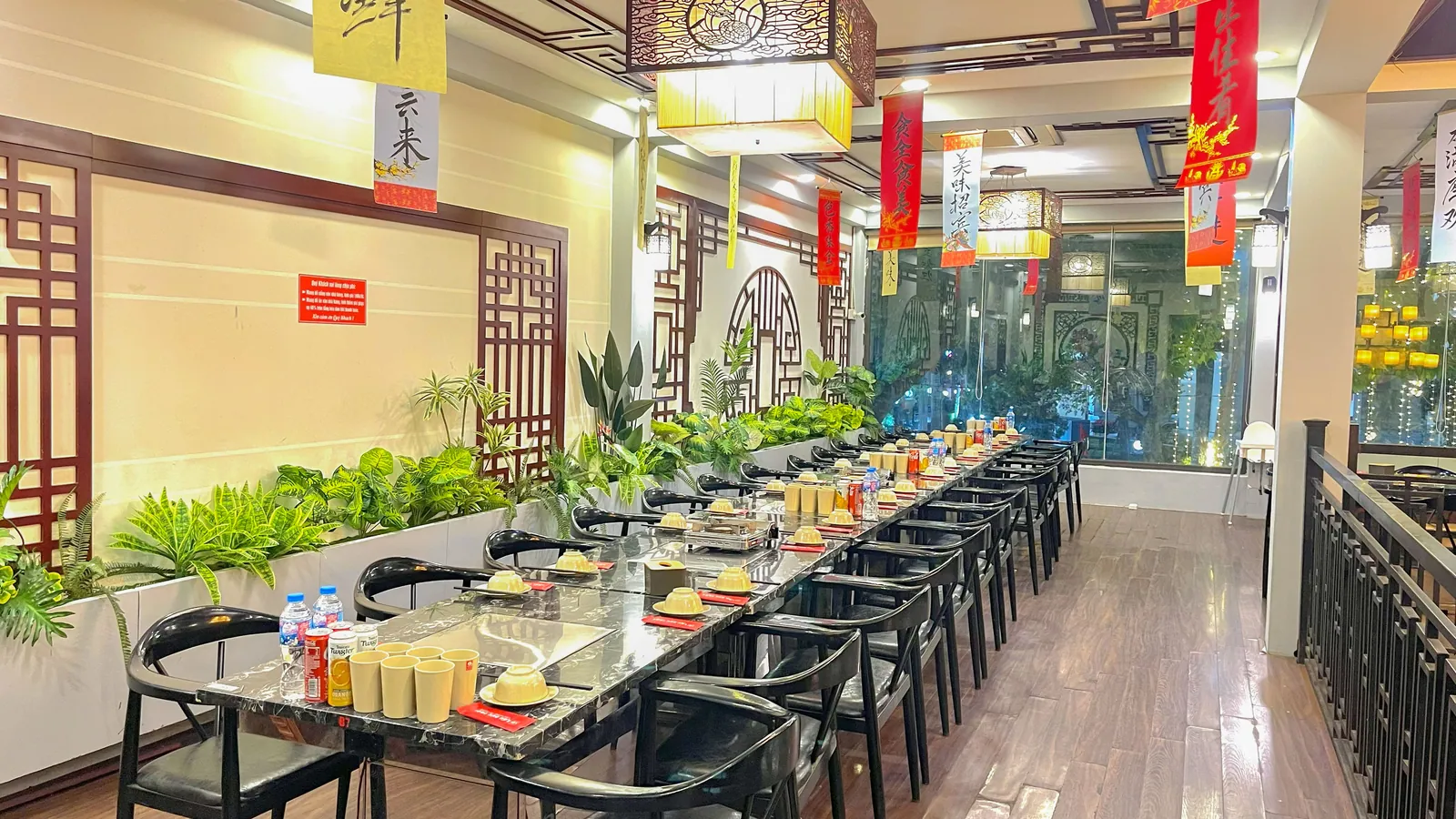 Không gian Lẩu Bò Triều Châu Số 1 – Số 790 Đường Láng, Phường Láng, Hà Nội